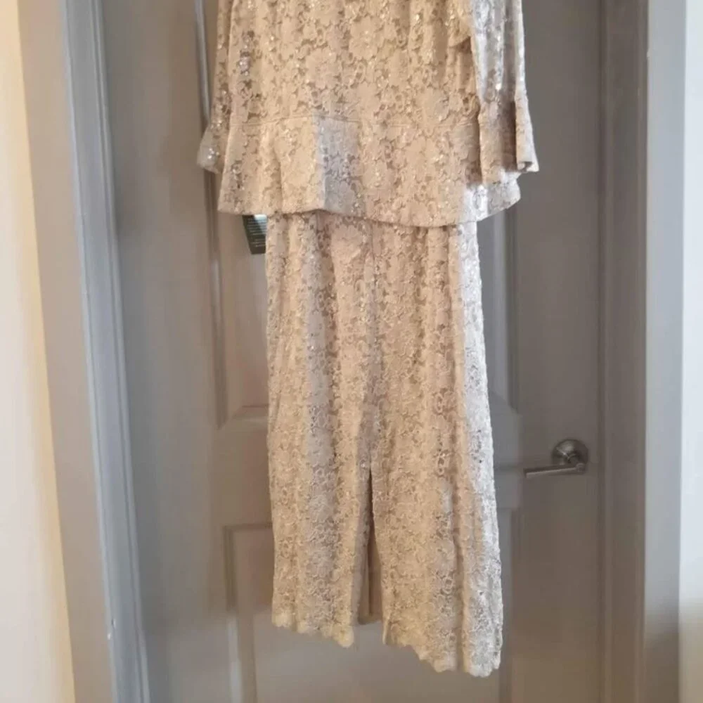 Dress - Picture 4 of 5